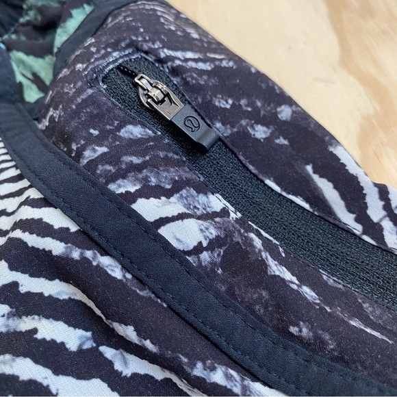 Lululemon Tracker Short III 2016 Seawheeze - Picture 4 of 7